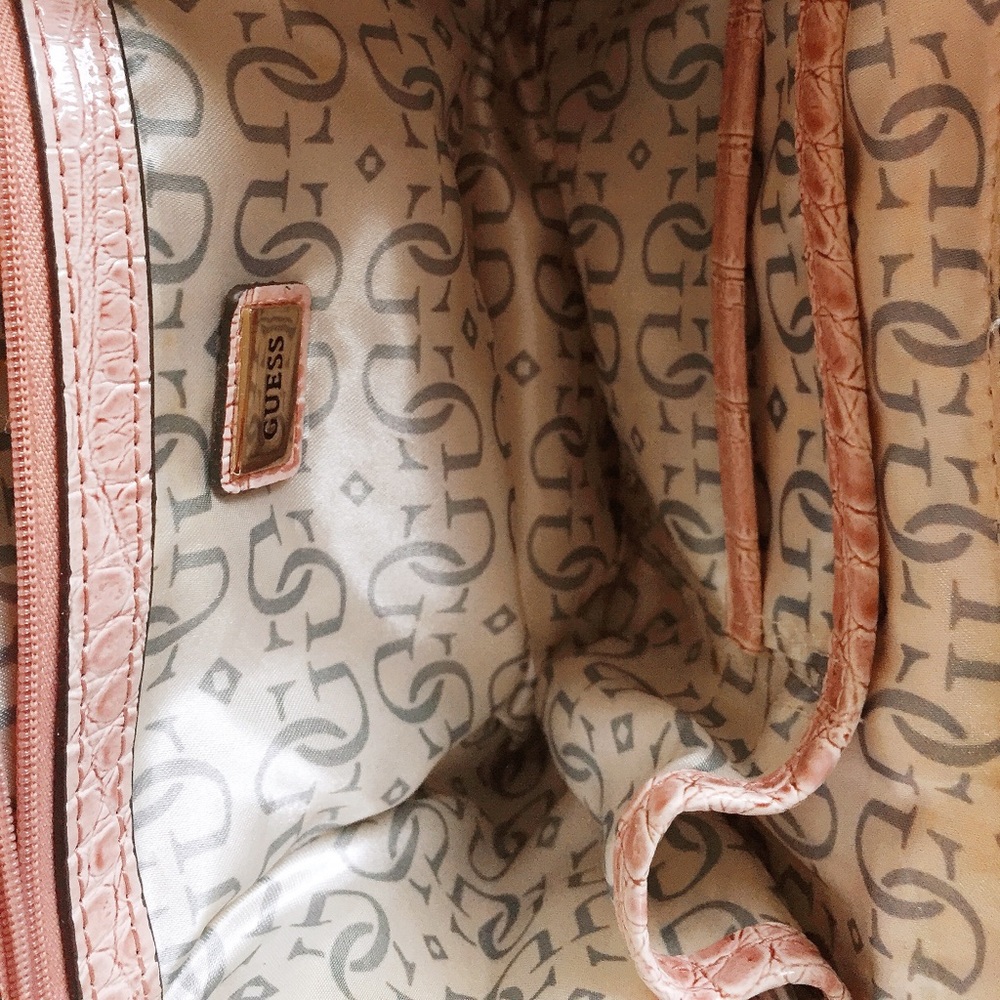 Guess Flap Bag - Picture 3 of 5
